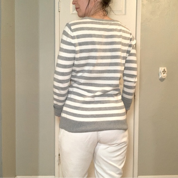 GAP Sweater, gray and white stripes, 3/4 sleeves, size M - Picture 3 of 7